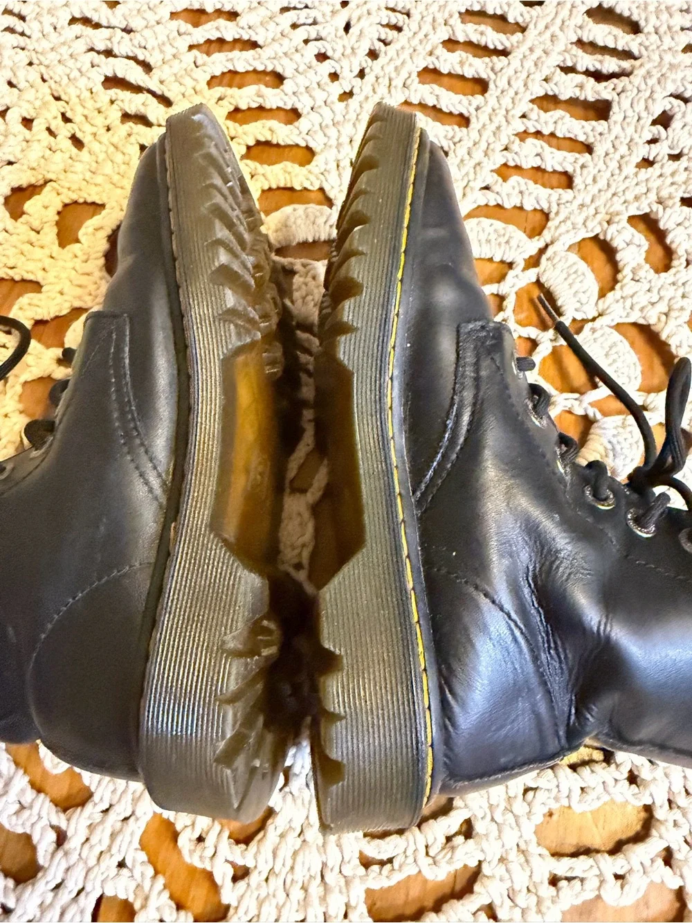 Dr Martens Luana Black Leather Combat Boots 7 AirWair 7 grunge punk 90’s